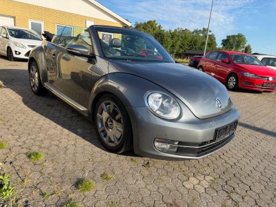 VW The Beetle 1,6 TDi 105 Design Cabriolet DSG BMT 2d